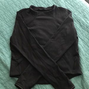Lululemon crop top